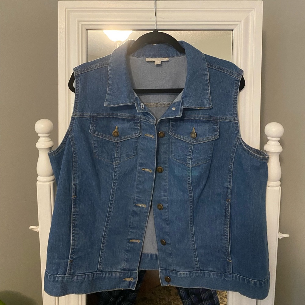 Women’s Denim Vest